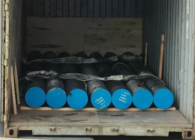 1,2343 terasvardad, mis on laaditud avatud ülaosaga konteinerisse